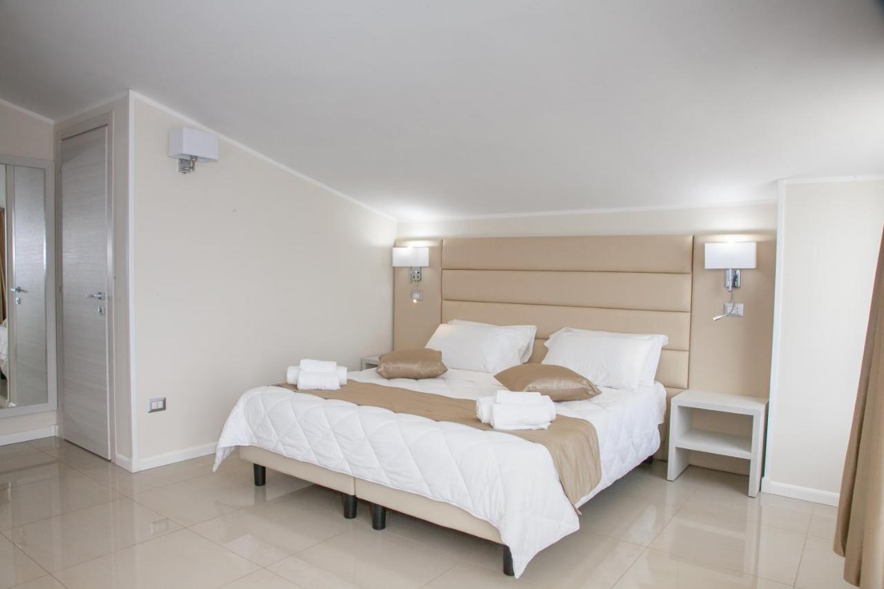 Hotel Dolce Stella Torre Melissa Bagian luar foto