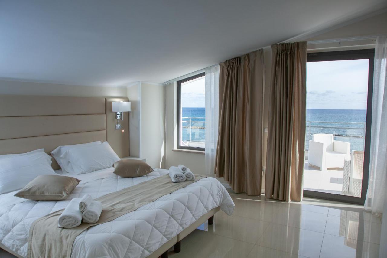 Hotel Dolce Stella Torre Melissa Bagian luar foto