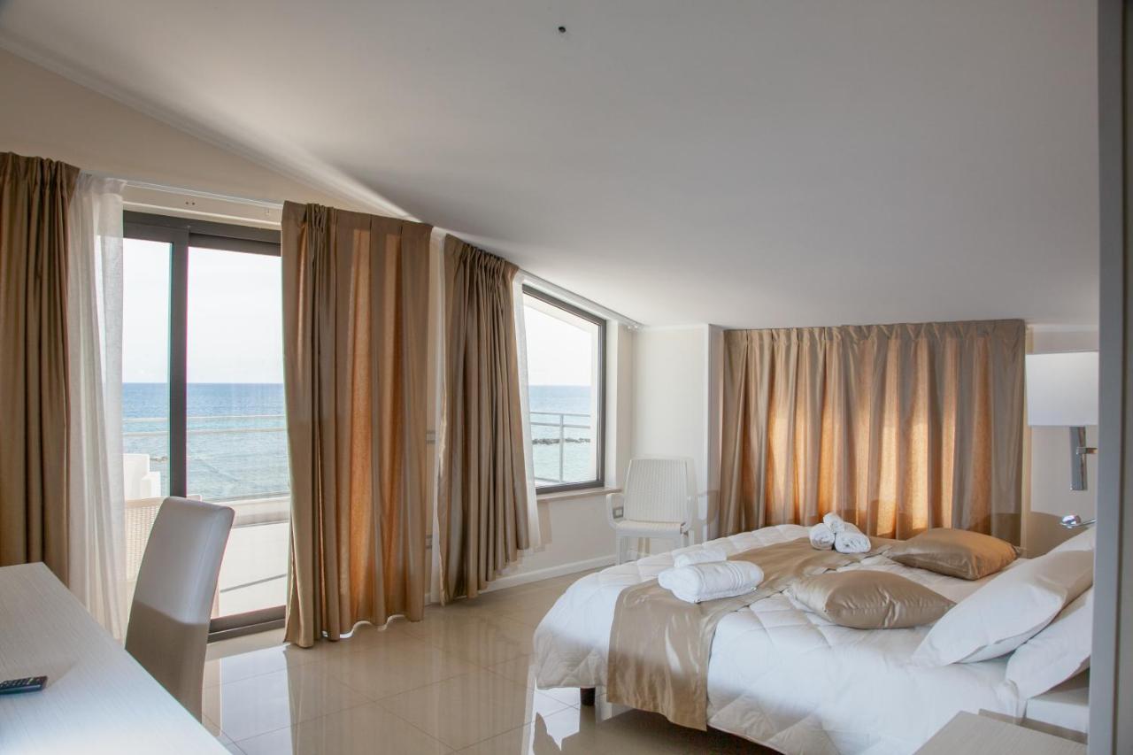 Hotel Dolce Stella Torre Melissa Bagian luar foto