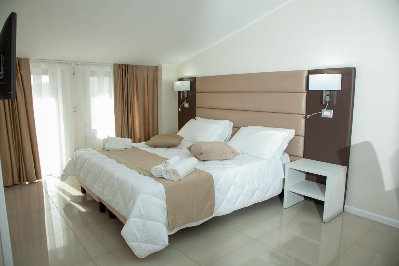 Hotel Dolce Stella Torre Melissa Bagian luar foto