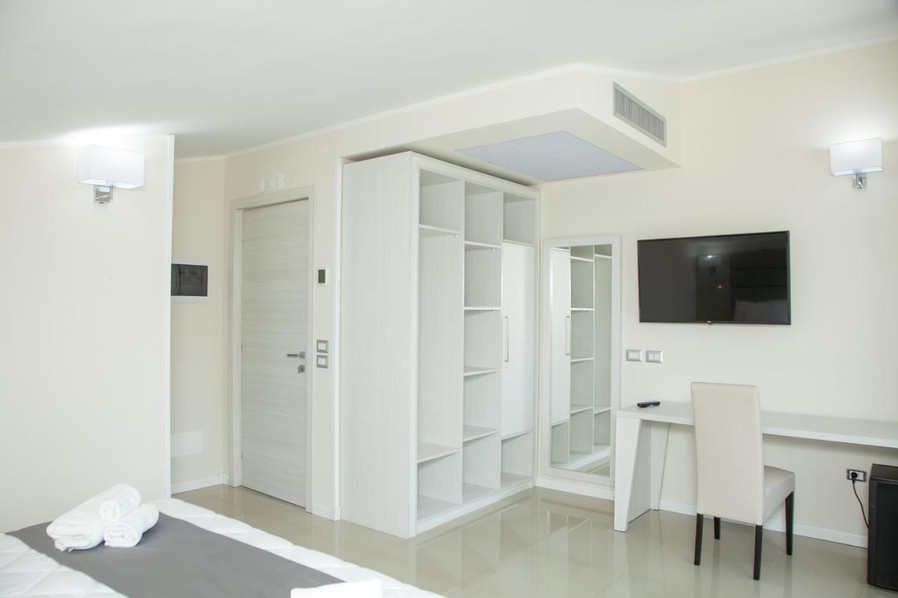 Hotel Dolce Stella Torre Melissa Bagian luar foto