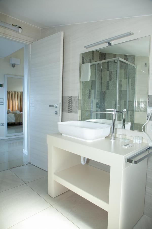 Hotel Dolce Stella Torre Melissa Bagian luar foto