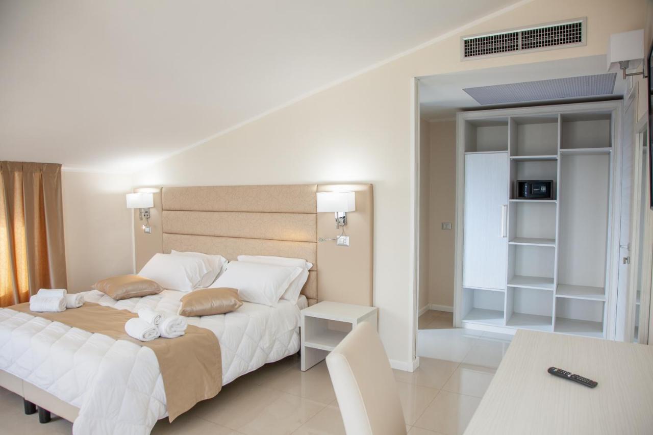 Hotel Dolce Stella Torre Melissa Bagian luar foto