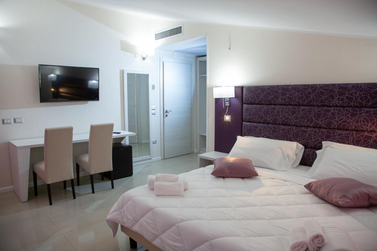 Hotel Dolce Stella Torre Melissa Bagian luar foto