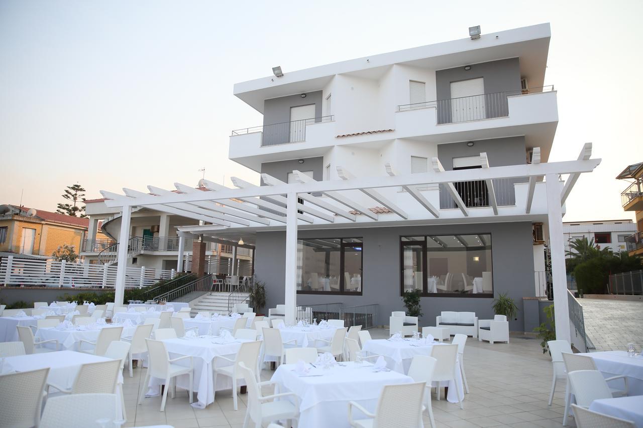 Hotel Dolce Stella Torre Melissa Bagian luar foto